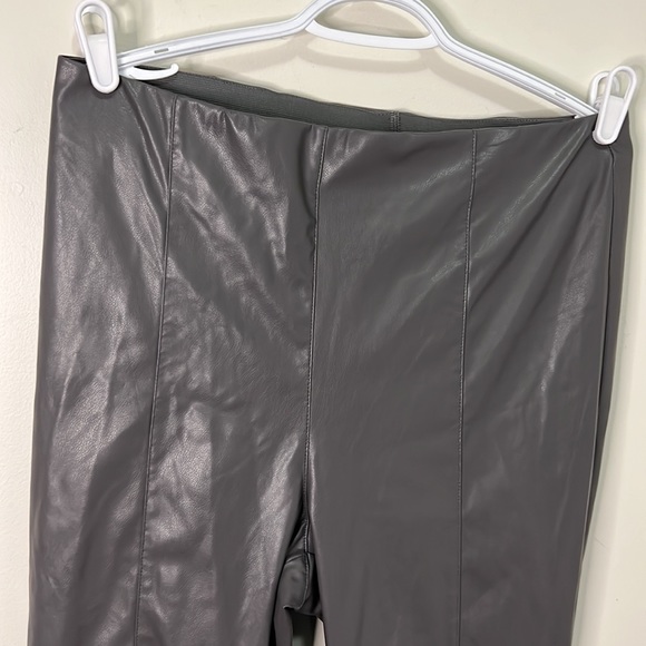 H&M Faux Leather High Waisted Raw Hem Leggings Pants Size 14 - Picture 3 of 8